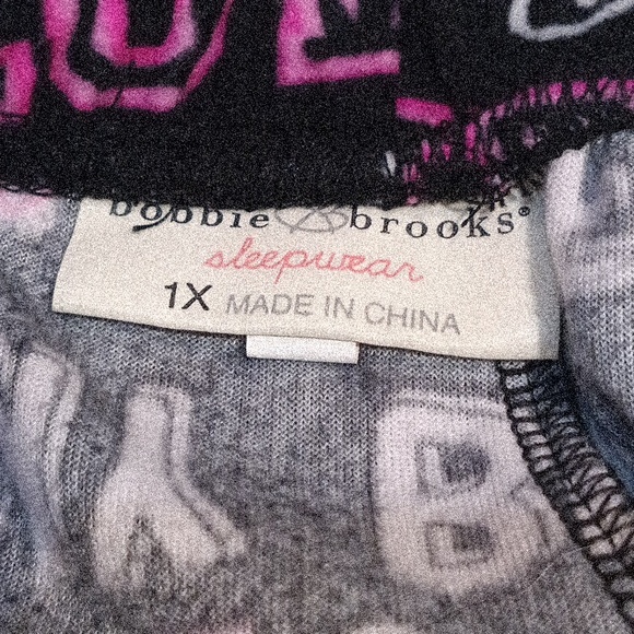 Bobbie Brooks Pajama Bottoms - Pink and Black I Love My Bed With Hearts Print 1X - Picture 4 of 11